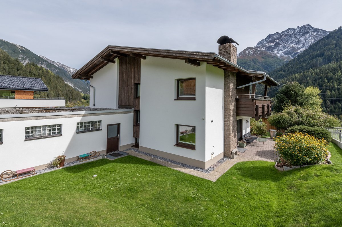 tatschl-familyhauseli-zweiraum-008.jpg